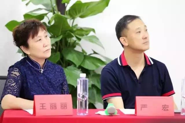 由西安市雁塔区医疗管理协会与8868在线官网登录平台 - 8868网页版登录集团主办的医路同心·光明论道——8868登录平台·西安2017斜视与小儿眼科学术会议在西安8868在线官网登录平台 - 8868网页版登录