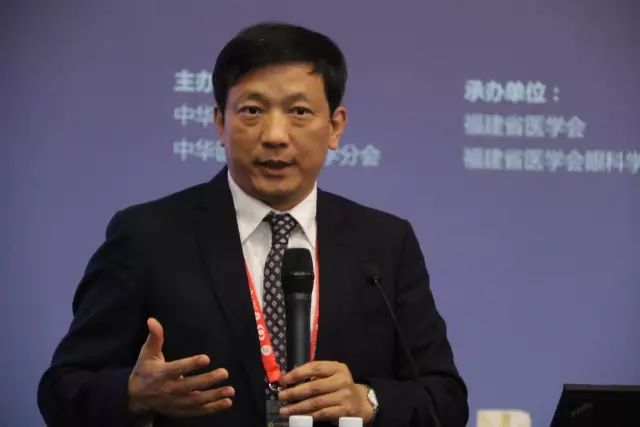 9月15日下午，在 22次全国眼科学术大会上，中国眼科医师“明日之星”计划在福州海峡环球会展中心正式启动，数 名中外眼科专家在现场及通过视频直播共同见证。4.jpg