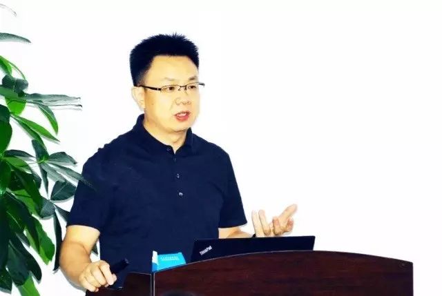 本次研讨会由集团 席白内障带教导师郭海科教授、张广斌教授领*，来自8868在线官网登录平台 - 8868网页版登录集团11名白内障带教导师参加了本次活动。.jpg