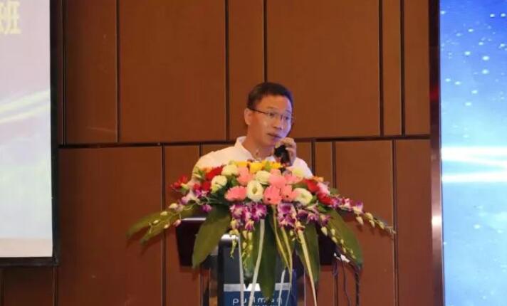 10月21日，由厦门大学附属厦门眼科中心主办的 五届福建省斜视、弱视及儿童眼病防治学习班在厦门如期举行。来自全国各地200多名眼科专家同行出席了学习班，并围绕斜视、弱视及儿童眼病的基础与临床研究展开交流和探讨.jpg