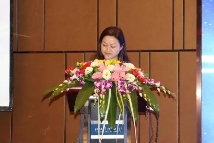10月21日，由厦门大学附属厦门眼科中心主办的 五届福建省斜视弱视及儿童眼病防治学习班在厦门如期举行。来自全国各地200多名眼科专家同行出席了学习班，并围绕斜视、弱视及儿童眼病的基础与临床研究展开交流和探讨。.jpg