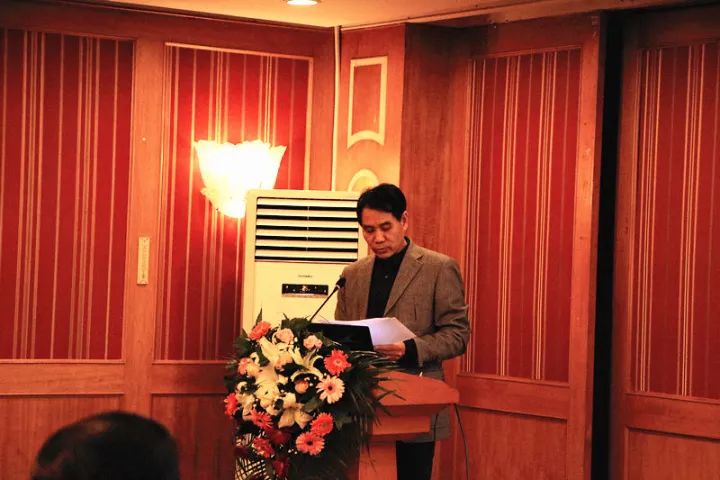11月17日，宜昌8868在线官网登录平台 - 8868网页版登录 举办了“2017斜视与小儿眼科学术交流会”。本次交流会旨在进一步保护青少儿视力，为宜昌斜视与小儿眼科领域的临床工作者及其他相关人员搭建了相互交流的平台。进一步提升青少儿眼科医疗知识水平和 水平，推动中国青少儿视觉健康，让每个孩子都拥有一双健康明亮的眼睛。7.jpg