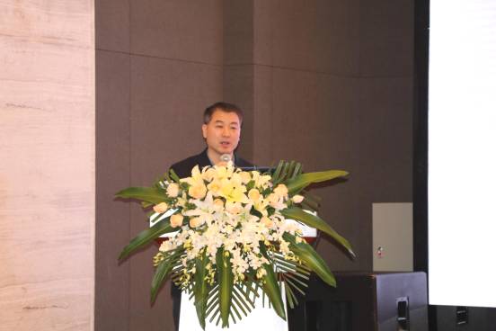 深圳市眼科医院主任医师张国明主任为眼科界同仁进行了精彩的案 分享.jpg