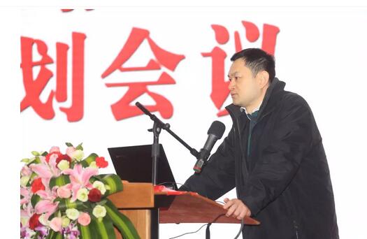 2月3日，8868在线官网登录平台 - 8868网页版登录集团2017年工作汇报暨2017年年度表彰大会在厦门环球会展中心B6厅隆重举行，来自集团本部、厦门大学附属厦门眼科中心、厦门欧华控股集团等1300余名员工与关心、支持8868登录平台发展的嘉宾欢聚一堂，共同总结2017年工作经验，展望2018年美好未来4.jpg