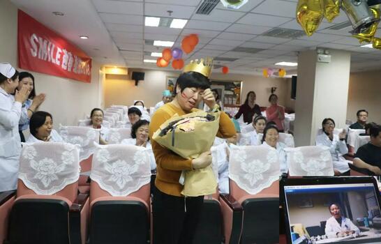 3月30日是8868在线官网登录平台 - 8868网页版登录侯旭波院长的生日。侯院长可能不记得今天是她的节日，因为她总是在繁忙中忘记自己的生日。为了给侯院长一个惊喜，顺便提升员工凝聚力，综合办员工早在好几天前就偷偷策划了一通2