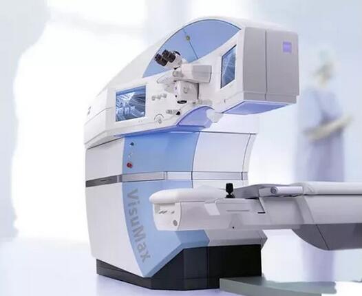 全飞秒激光手术：它源于德国，基于飞秒再一*次全面升 ，拥有准分子、飞秒的所有优势，并实现“无刀、无瓣，一生轻松”。极为适合征兵入伍、运动员、艺术生、公务员、高考生等对于术后运动要求高的群体。1.jpg