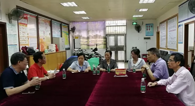 5月10日，佛山8868在线官网登录平台 - 8868网页版登录 一书记吴建勇同志会同医院王云华总经理深入佛山禅城区张槎村(居)社区沟通联系，推动党支部联动《义诊活动》工作，把党建工作与服务群众工作相融合，彰显党员先锋模范作用。1.png