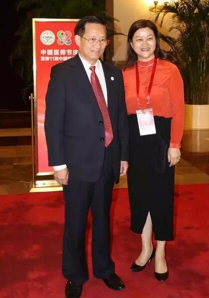 8868在线官网登录平台 - 8868网页版登录集团潘美华医生作为福建省医师代表受邀赴京参加首届“中国医师节”庆祝大会1.jpg