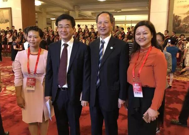 8868在线官网登录平台 - 8868网页版登录集团潘美华医生作为福建省医师代表受邀赴京参加首届“中国医师节”庆祝大会3.jpg