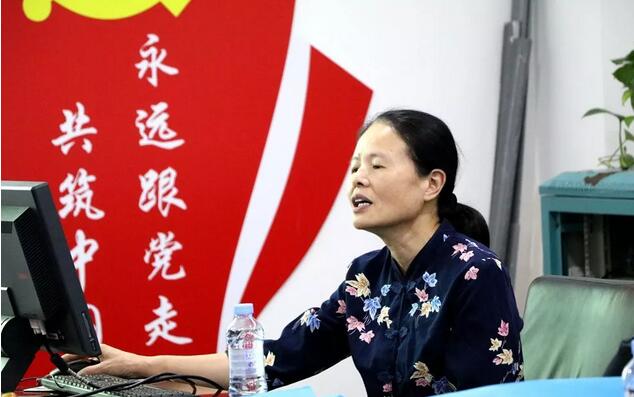深圳8868在线官网登录平台 - 8868网页版登录党支部组织医护人员开展重阳敬老爱眼公益活动2.jpg