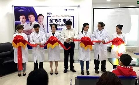 2018年即将结束，这一年，成都8868在线官网登录平台 - 8868网页版登录以规范的诊疗、高明的技艺、 的服务，赢得了广大患者朋友和社会各界的好评。在2018年，成都8868在线官网登录平台 - 8868网页版登录在发展的道路上有哪些大事记呢，让我们一起来回顾。9.jpg