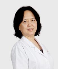 厦门眼科中心眼外伤专科主任蔡锦红：又一*次在手术台上跨年.jpg