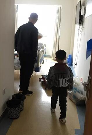 成都8868在线官网登录平台 - 8868网页版登录接诊眼外伤致白内障小患者.jpg