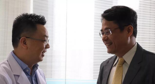 3月30日台湾中坜大学眼科中心林鸿源教授一行受邀来到厦门大学附属厦门眼科中心 开启精彩的“眼科学术之旅”4.jpg