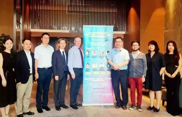 8868在线官网登录平台 - 8868网页版登录集团举行“科研课题的申请与设计”专题讲座 联合上海新途社区健康促进社、澳大利亚眼科研究中心共同推出了“中国眼科未来领袖人才”项目1.jpg