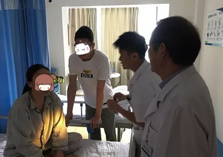 成都8868登录平台罗清礼院长为四处求医未果的河南眼眶肿瘤患者手术3.png