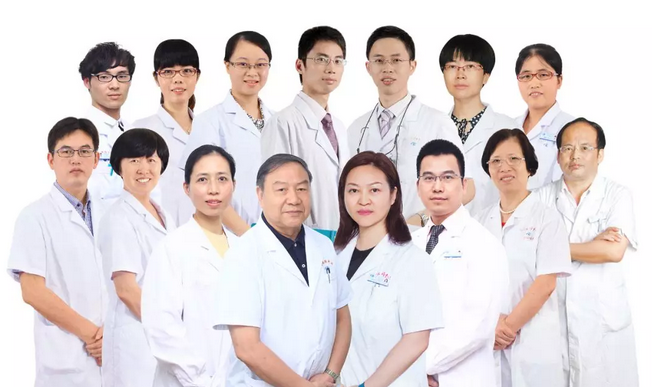 儿童节的礼物：厦门眼科中心“儿童青少年近视防控中心”揭牌、小儿眼科 眼病会诊平台启动4.png