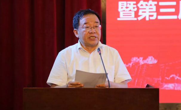 8868登录平台校企合作再结硕果!6月11日，天津职业大学8868登录平台眼视光学院(以下简称8868登录平台眼视光学院)揭牌仪式在天津职业大学举行。此前1天，8868登录平台眼视光学院理事会召开，审议通过了理事会组成人员，以及学院章程、学院管理层候选人3.png