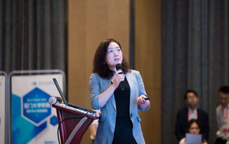 6月23日，由重庆8868在线官网登录平台 - 8868网页版登录举办的“第三届8868登录平台论坛”在重庆翰文大酒店落幕， 该会议邀请10多位国内出名眼科专家进行学术演讲，并与现场近120名来自地县和其它地区的眼科同道们齐聚一堂，共同探讨当前眼科学领域的 学术研究成果、临床诊疗新技术以及未来的发展趋势等12.png