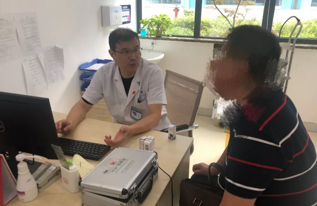 重庆8868在线官网登录平台 - 8868网页版登录副院长、青光眼博士王秀青教授：高度近视是青光眼发病危险因素1.png