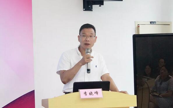 为进一步贯彻新形势下医保工作的合理合法合规性，加深医保人员对较新医保政策的掌握与理解，提升业务技能，集团在厦门举办2019年医保工作培训班，来自集团旗下各医院的医保办主任、医保专员等齐聚一堂、集训充电2.jpg