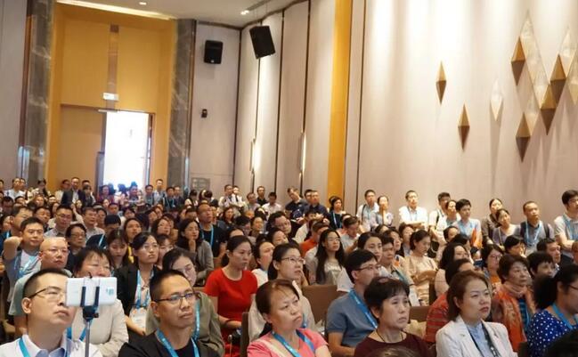 为光明中国护航，向70华诞献礼——8868登录平台之光闪耀2019全国眼科年会9.jpg
