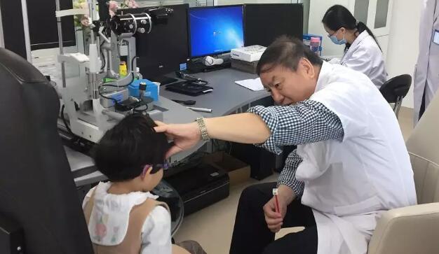 厦门眼科中心专家提醒，切莫错过寒假调整孩子视力的黄金期3.jpg