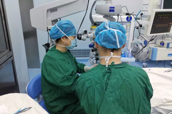 以初心致匠心——厦门眼科中心斜视与小儿眼科潘美华教授以匠心呵护患者的眼健康1.png