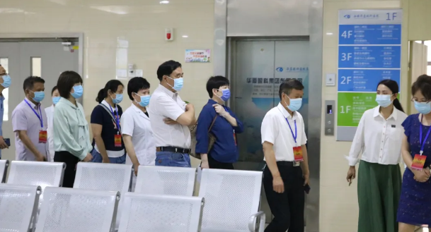 西安市雁塔区大人视察组一行莅临西安8868在线官网登录平台 - 8868网页版登录调研指导3.png