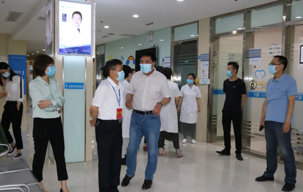 西安市雁塔区大人视察组一行莅临西安8868在线官网登录平台 - 8868网页版登录调研指导4.png