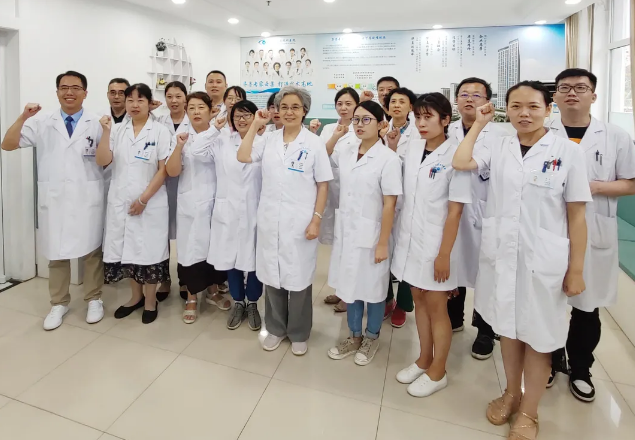 8.19中国医师节：青岛8868在线官网登录平台 - 8868网页版登录开展医师节宣誓大会2.png