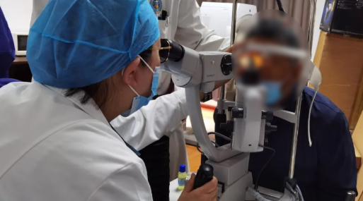 厦门眼科中心总院长黎晓新教授千里赴西藏传医送技，播撒光明2.png