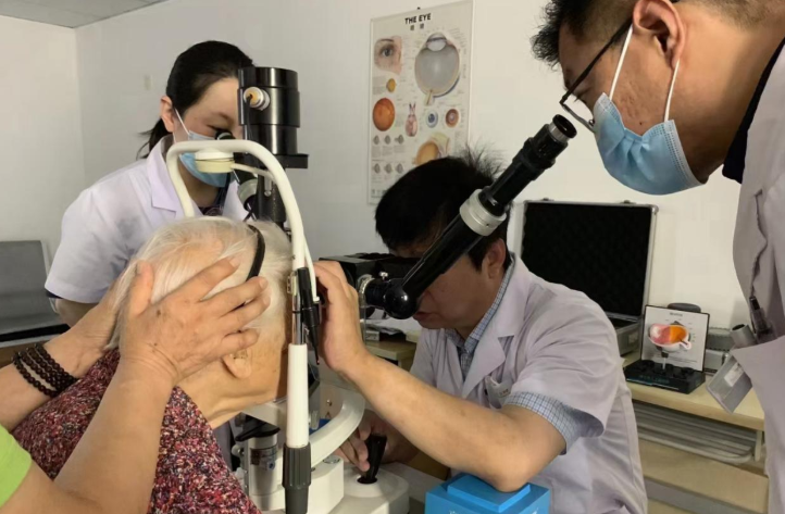 两手抓，两不误！郑州8868在线官网登录平台 - 8868网页版登录疫情期间诊疗正常进行1.png
