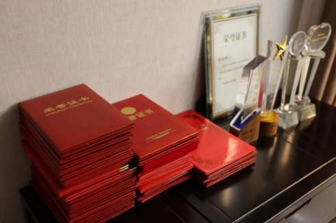 厦门眼科中心修阳晖博士带领团队斩获2项殊荣！5.png