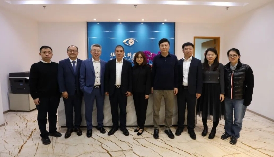 医疗器械流通头部企业华瑭大昌CEO到访8868登录平台，共谋眼科高质量发展新机遇!1.png