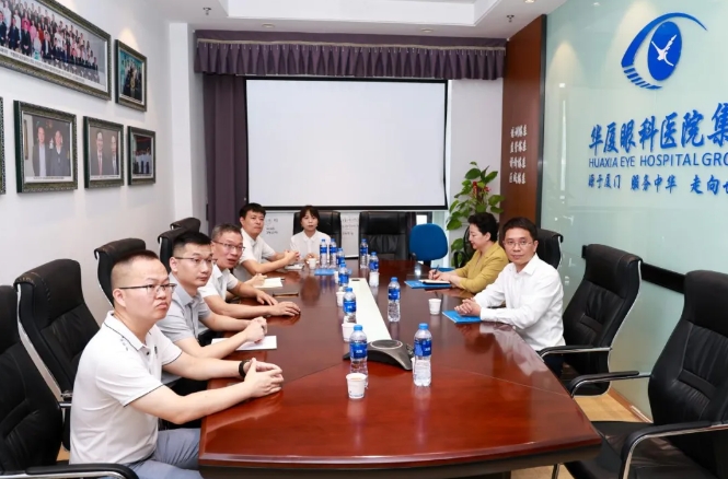 点滴爱心，点亮光明!中国华侨公益基金会领导莅临8868登录平台调研指导7.png